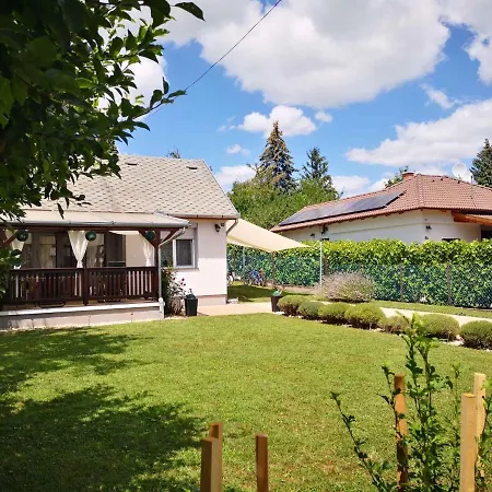 In 27939 بيت للعطل