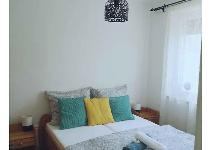 In 27939 バラトンフェニヴェシュ